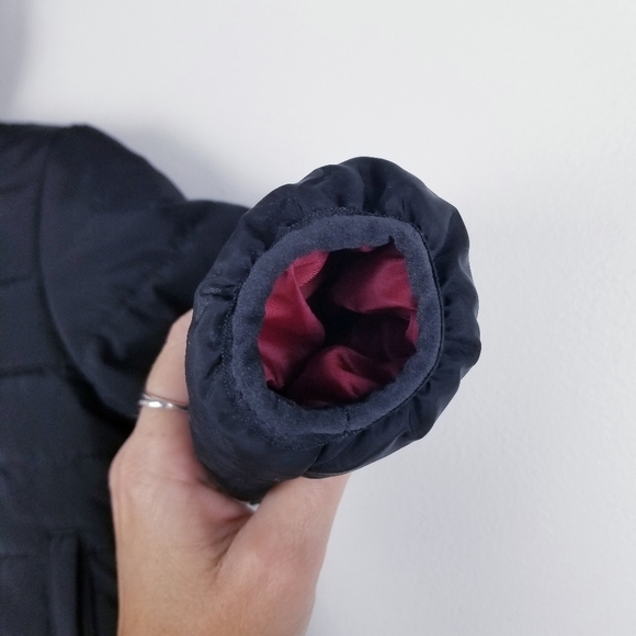 Nike JUST DO IT Fleece-Lined Black & Red Puffer Coat, size 12 Months - Picture 9 of 12